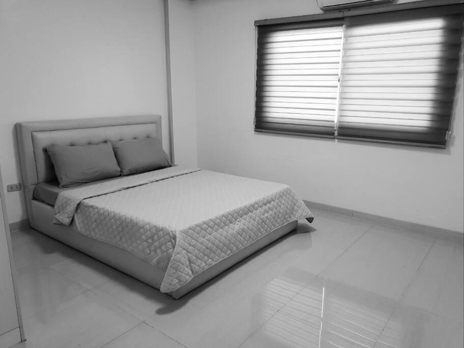 Toma Suite 2 Bed Rooms Clark Field ภายนอก รูปภาพ